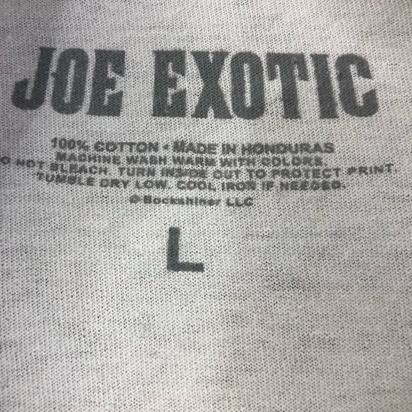 Men’s Joe Exotic the Tiger King Shirt - Picture 3 of 4